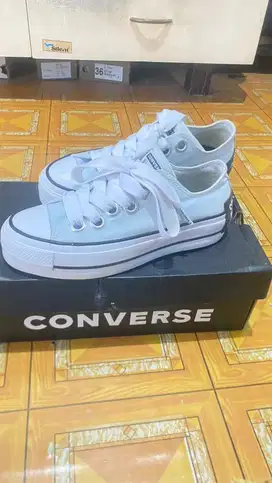 Jual sepatu convers baru 1 kali pakai bisa nego