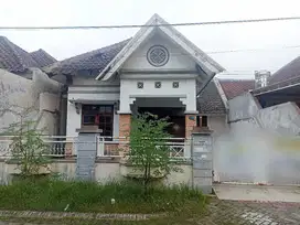 DIJUAL RUMAH TENGAH KOTA SIDOARJO DI PONDOK MUTIARA