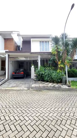 Rumah Hommy Modern Dalam Cluster Di Emerald Bintaro Sc16678