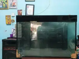 DIJUAL CEPATT, AKUARIUM JUMBO