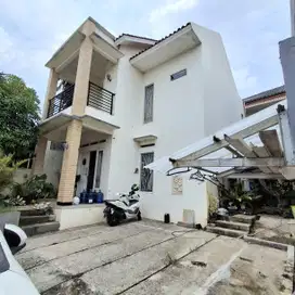 Dijual Rumah Bagus Dekat Pintu Tol Limo