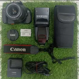 Kamera Canon 600D + Lensa + Lampu Flash Eksternal