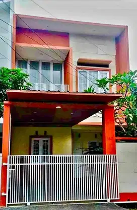 RUMAH CANTIK MINIMALIS CISARANTEN ARCAMANIK SIAP HUNI DEKAT ANTAPANI