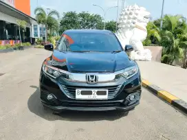 Honda HRV E 2019 AT KM 40 rb ANTIK LIKE NEW ISTIMEWA