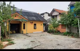Rumah 400mtr strategis dekat tb.simatupang pasar minggu 80jt/thn