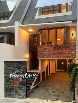 Jual Rumah Classic-Modern Di Jalan Kernolong, Jakarta Pusat (YN)