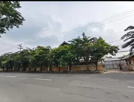 Butuh cepat ! Eks gudang & perkantoran di Raya Margorejo