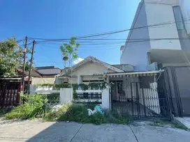 Dijual Rumah Hitung Tanah Wisma Permai dekat Dharmahusada