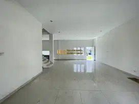 Jual Villa di Komplek Cemara Kuta Jalan Seminyak (Belakang ada kanal)