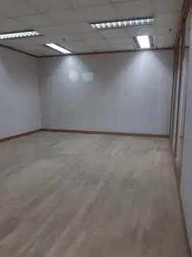 SEWA KANTOR DI JAKARTA GRAHA AKTIVA 58M² PARTISI 194K NEGO