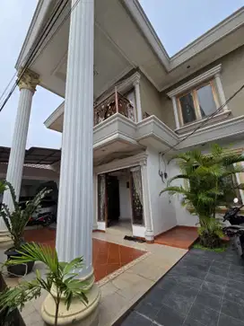 Rumah siap huni di perumahan Jatiwaringin Jakarta Timu r