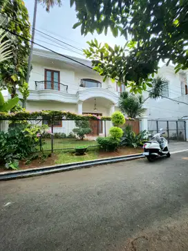 Rumah siap huni full marmer di pondok kelapa jakarta timur