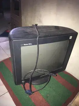 Jual Monitor tabung bekas nyala