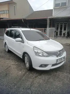 Nissan Grand Livina XV matic 2015