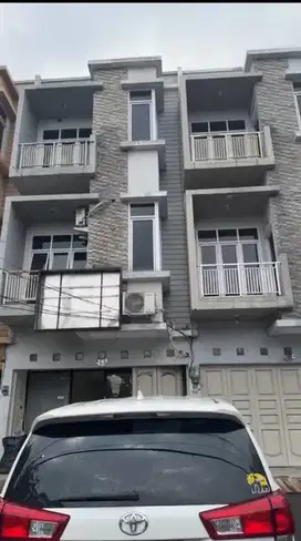 Ruko 3 Lantai Strategis Siap Pakai di Soekarno Hatta Bandung