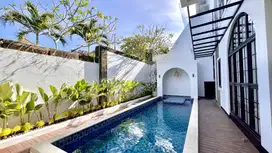 Villa 4 bedroom full furnished with GWK view for rent, Uluwatu area