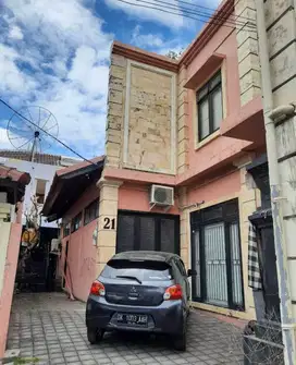 Dijual daerah renon Bangunan Kantor dan Work Shop