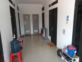 Kos khusus laki laki 6 kamar 2 kamar mandi