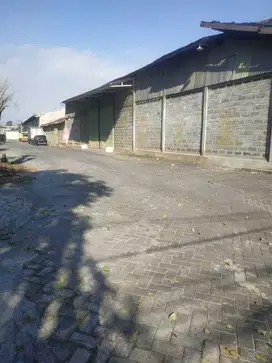 GUDANG JALAN SUNANDAR PRIYO SUDARMO KOTA MALANG