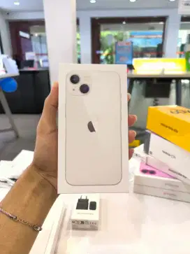iPhone 13 128GB Starlight iBox