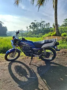 Di juala motor  Rx-King 2004, mulus rapih,