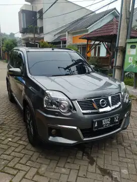 Nissan Xtrail 2.5 XT Urban Selection AT 2012