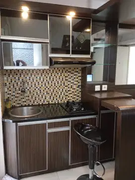 DISEWAKAN APARTEMEN BASSURA CITY 2 KAMAR FURNIS LANTAI RENDAH