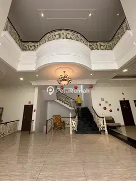 VILLA JALAN MUSTANG KOMPLEK THE PALACE RESIDENCE | DAERAH POLONIA