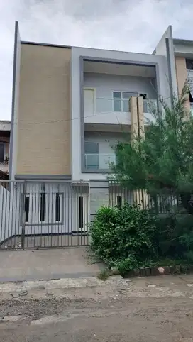 Rumah Mewah Kalideres uk 10x25m