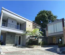 e036 Villa 7 Kamar Tidur dengan Kolam Renang Jl. Abdul Gani Atas, Batu