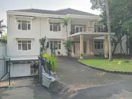 Disewakan Rumah Cantik Baru Renovasi Lingkungan Nyaman di Jeruk Purut