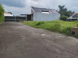 Tanah Kavling Dalam Cluster Elite Dekat Alana Hotel Solo Colomadu