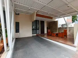 BINTARO SEKTOR 9 RUMAH SEWA YG HOMIE EMERALD PURI BINTARO DISCOVERY