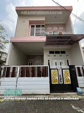 Rumah Modern 2 lantai di Merjosari Lowokwaru Malang