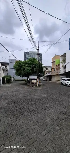 rumah jalan laboratorium dekat dengan deli park