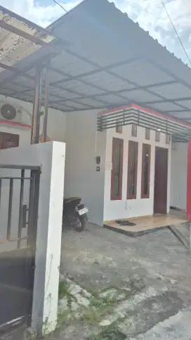 Rumah Semi Furnish Disewakan Tengah Kota