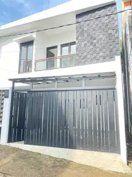 Rumah Mewah Full Furnish Hook Strategis Cigadung Dago Kota Bandung