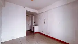 Apartemen Greenbay Pluit tower E, studio kosongan ada 1AC