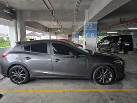 mazda 3 hatchback