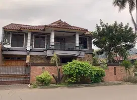 Dijual sangat BU rumah hook di Villa Pamulang. Tangerang