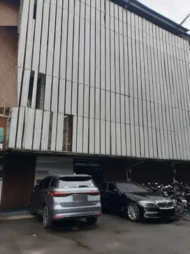 Ruko 2 Gandeng Di Jalan Industri, Dekat Jalan Utama Gunung Sahari