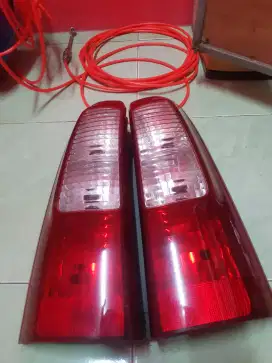 Mika lampu avansa 2004