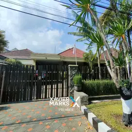 Dijual Rumah Terawat Tengah Kota Area Komersial di Klojen Malang