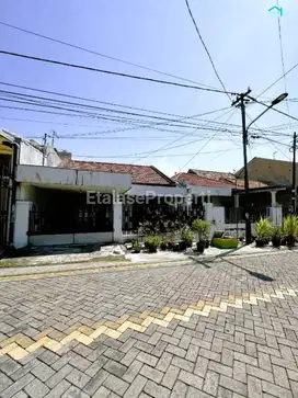 Dijual rumah baratajaya dekat ngagel