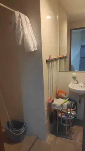 dijual 2kamar kondominium full furnished bagus