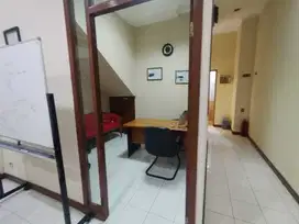 RUKO KHUSUS BUAT KANTOR DI HIBRIDA STRATEGIS MURAH 135 JT NEGO