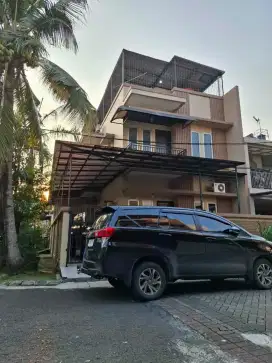 Dijual rumah 3 lantai, jalan luas Citra Garden 2 ex