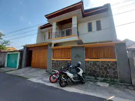 Rumah Luas Mewah 2 lt Siap Huni di Banyuanyar Solo Kota
