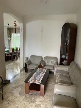 Rumah Tubagus Ismail Alamanda Dago Bandung Dekat ITB