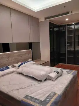 Apartemen Lux Private lift 3 BR Furnish Hegarmanah Residence